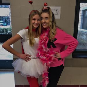 Meet your Posher, Caitlin